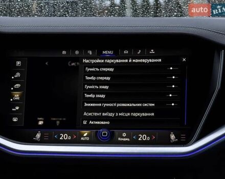 Серый Фольксваген Туарег, объемом двигателя 3 л и пробегом 135 тыс. км за 52999 $, фото 97 на Automoto.ua