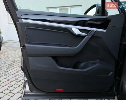 Серый Фольксваген Туарег, объемом двигателя 3 л и пробегом 135 тыс. км за 52999 $, фото 27 на Automoto.ua