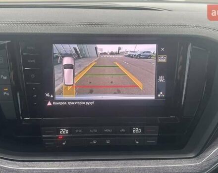 Сірий Фольксваген Туарег, об'ємом двигуна 3 л та пробігом 88 тис. км за 39726 $, фото 25 на Automoto.ua