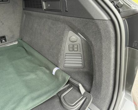 Серый Фольксваген Туарег, объемом двигателя 3 л и пробегом 62 тыс. км за 57950 $, фото 20 на Automoto.ua