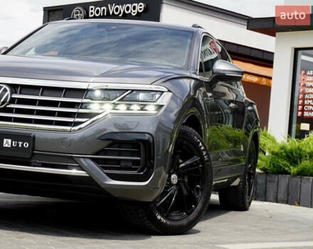 Серый Фольксваген Туарег, объемом двигателя 3 л и пробегом 160 тыс. км за 51500 $, фото 7 на Automoto.ua