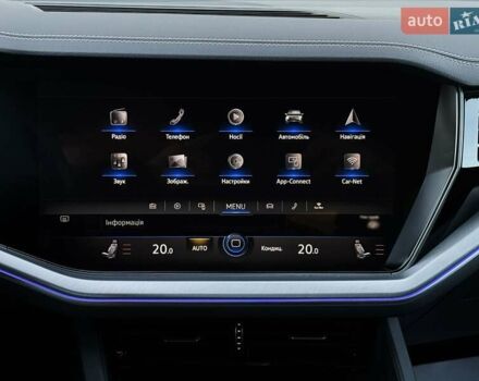 Серый Фольксваген Туарег, объемом двигателя 3 л и пробегом 135 тыс. км за 52999 $, фото 47 на Automoto.ua