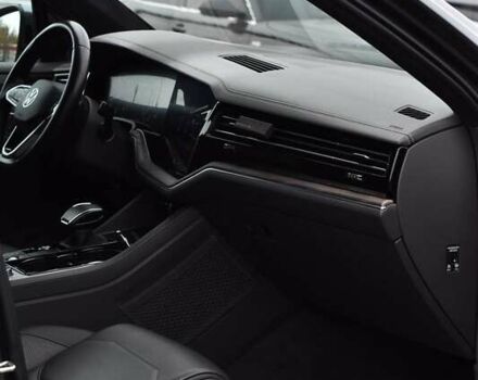 Сірий Фольксваген Туарег, об'ємом двигуна 2.99 л та пробігом 204 тис. км за 41999 $, фото 12 на Automoto.ua