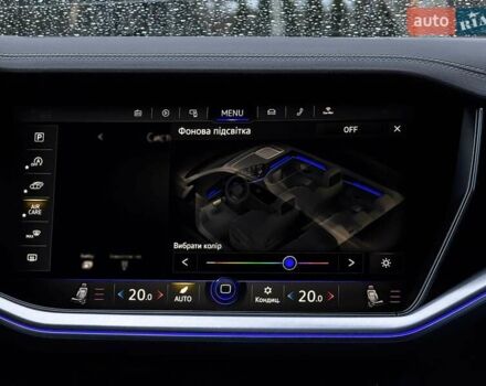 Серый Фольксваген Туарег, объемом двигателя 3 л и пробегом 135 тыс. км за 52999 $, фото 98 на Automoto.ua