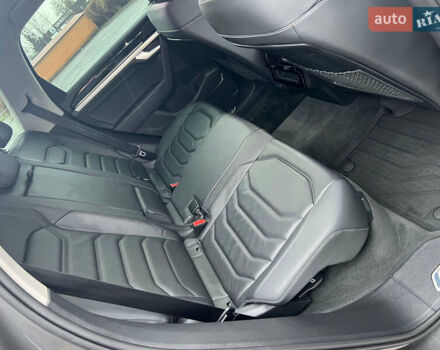 Серый Фольксваген Туарег, объемом двигателя 2.97 л и пробегом 120 тыс. км за 52500 $, фото 26 на Automoto.ua