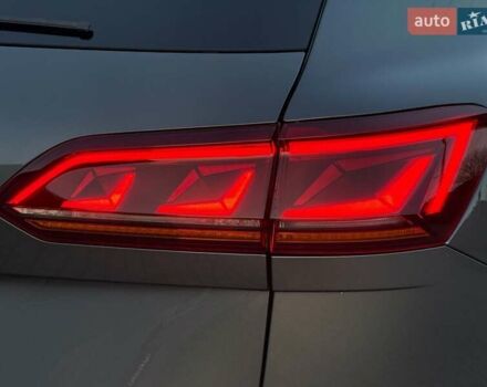 Серый Фольксваген Туарег, объемом двигателя 3 л и пробегом 135 тыс. км за 52999 $, фото 22 на Automoto.ua