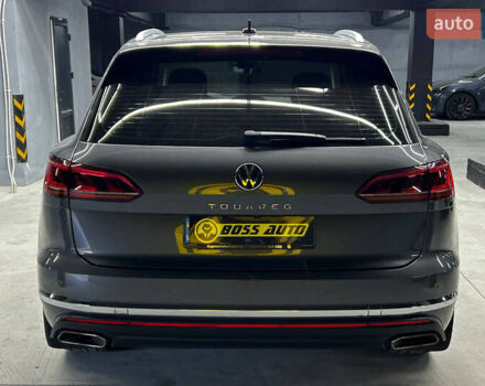 Фольксваген Туарег 2020 у Чернівцях на Automoto.ua Сірий Фольксваген Туарег, об'ємом двигуна 3 л та пробігом 90 тис. км за 50500 $, фото 4 на Automoto.ua