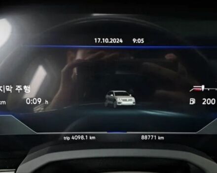 Серый Фольксваген Туарег, объемом двигателя 3 л и пробегом 88 тыс. км за 51200 $, фото 8 на Automoto.ua