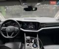 Сірий Фольксваген Туарег, об'ємом двигуна 2.97 л та пробігом 90 тис. км за 56990 $, фото 13 на Automoto.ua
