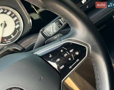 Серый Фольксваген Туарег, объемом двигателя 3 л и пробегом 115 тыс. км за 40500 $, фото 20 на Automoto.ua