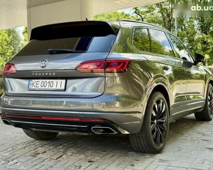 Сірий Фольксваген Туарег, об'ємом двигуна 3 л та пробігом 100 тис. км за 49500 $, фото 13 на Automoto.ua