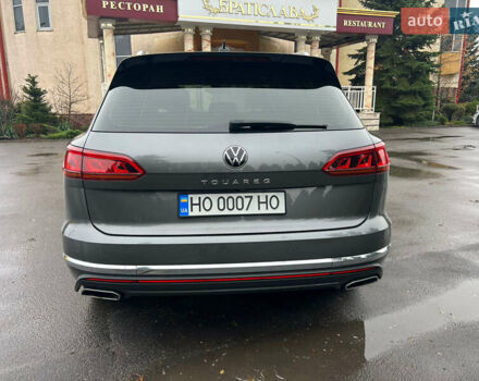 Серый Фольксваген Туарег, объемом двигателя 2.97 л и пробегом 120 тыс. км за 52500 $, фото 6 на Automoto.ua