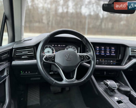 Сірий Фольксваген Туарег, об'ємом двигуна 2.97 л та пробігом 180 тис. км за 39500 $, фото 22 на Automoto.ua