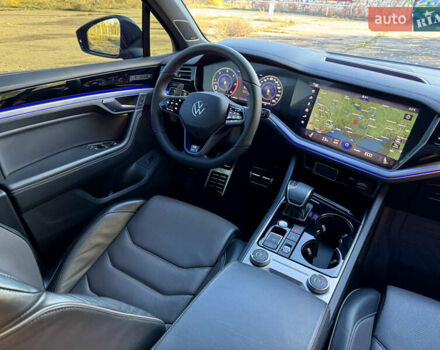 Фольксваген Туарег 2020 у Кривому Розі на Automoto.ua Сірий Фольксваген Туарег, об'ємом двигуна 3.96 л та пробігом 111 тис. км за 72000 $, фото 23 на Automoto.ua