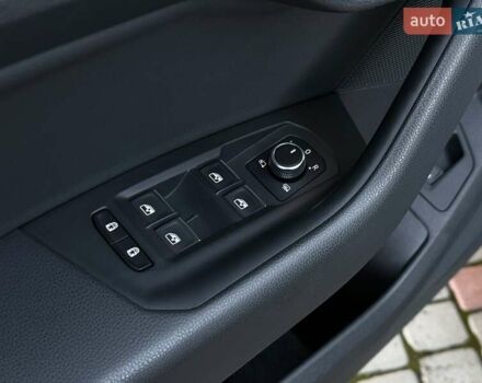 Серый Фольксваген Туарег, объемом двигателя 3 л и пробегом 135 тыс. км за 52999 $, фото 30 на Automoto.ua