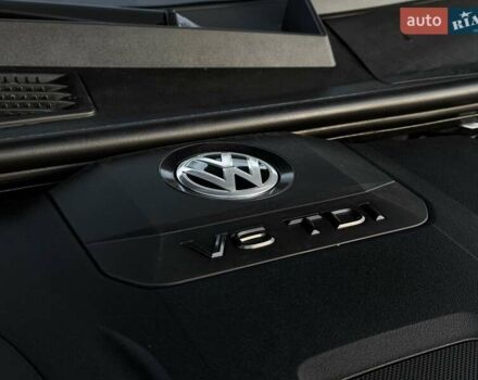 Серый Фольксваген Туарег, объемом двигателя 3 л и пробегом 135 тыс. км за 52999 $, фото 104 на Automoto.ua