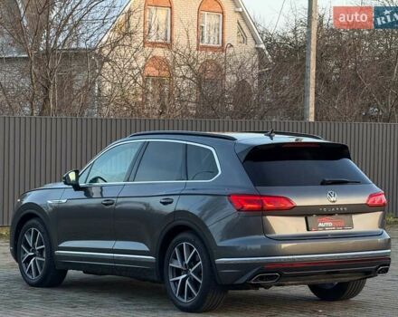 Серый Фольксваген Туарег, объемом двигателя 3 л и пробегом 135 тыс. км за 52999 $, фото 5 на Automoto.ua