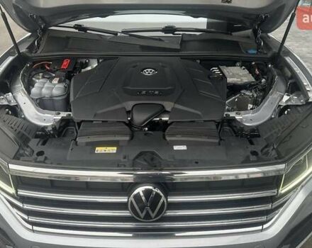 Сірий Фольксваген Туарег, об'ємом двигуна 3 л та пробігом 88 тис. км за 39726 $, фото 18 на Automoto.ua