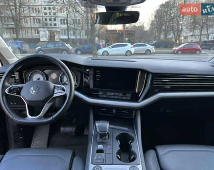 Серый Фольксваген Туарег, объемом двигателя 2.99 л и пробегом 88 тыс. км за 46800 $, фото 8 на Automoto.ua