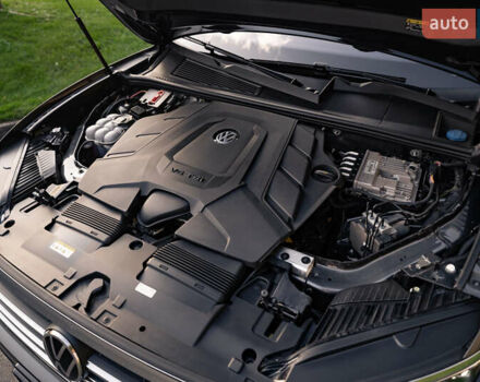 Фольксваген Туарег 2020 в Киеве на Automoto.ua Серый Фольксваген Туарег, объемом двигателя 3 л и пробегом 45 тыс. км за 59900 $, фото 36 на Automoto.ua