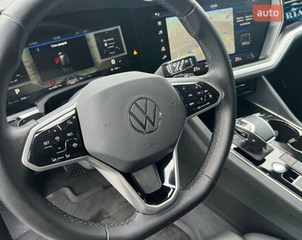 Серый Фольксваген Туарег, объемом двигателя 2.97 л и пробегом 120 тыс. км за 52500 $, фото 17 на Automoto.ua