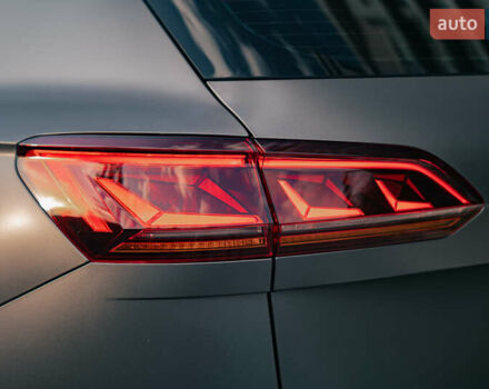 Фольксваген Туарег 2020 в Киеве на Automoto.ua Серый Фольксваген Туарег, объемом двигателя 3 л и пробегом 45 тыс. км за 59900 $, фото 5 на Automoto.ua