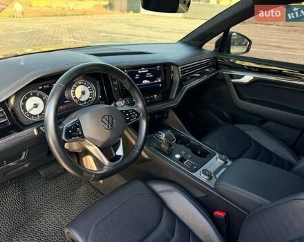 Серый Фольксваген Туарег, объемом двигателя 3 л и пробегом 115 тыс. км за 40500 $, фото 22 на Automoto.ua