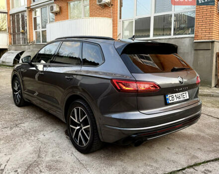 Серый Фольксваген Туарег, объемом двигателя 2.97 л и пробегом 125 тыс. км за 46800 $, фото 5 на Automoto.ua