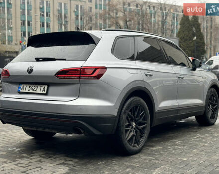Серый Фольксваген Туарег, объемом двигателя 2.97 л и пробегом 147 тыс. км за 42999 $, фото 4 на Automoto.ua