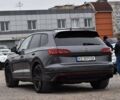 Сірий Фольксваген Туарег, об'ємом двигуна 2.99 л та пробігом 204 тис. км за 41999 $, фото 3 на Automoto.ua