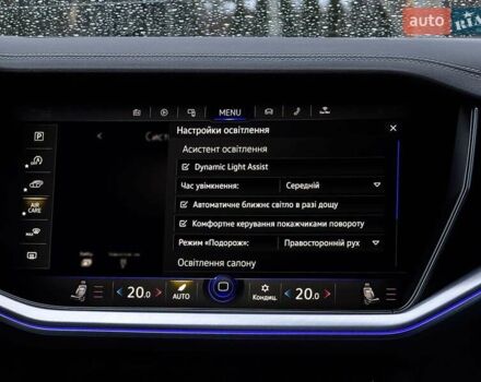 Серый Фольксваген Туарег, объемом двигателя 3 л и пробегом 135 тыс. км за 52999 $, фото 94 на Automoto.ua