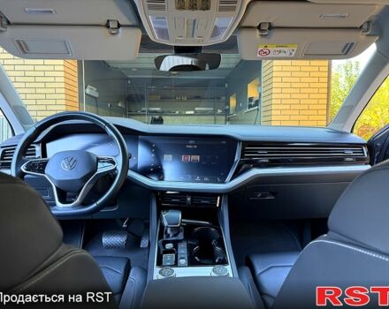 Сірий Фольксваген Туарег, об'ємом двигуна 3 л та пробігом 62 тис. км за 56999 $, фото 7 на Automoto.ua