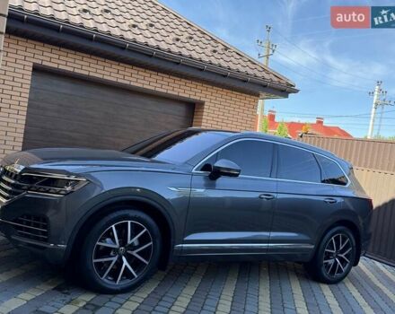 Сірий Фольксваген Туарег, об'ємом двигуна 2.97 л та пробігом 62 тис. км за 59000 $, фото 12 на Automoto.ua