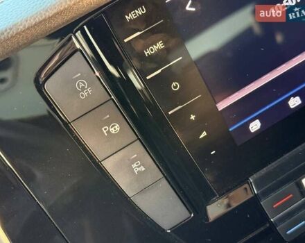 Серый Фольксваген Туарег, объемом двигателя 3 л и пробегом 115 тыс. км за 40500 $, фото 7 на Automoto.ua