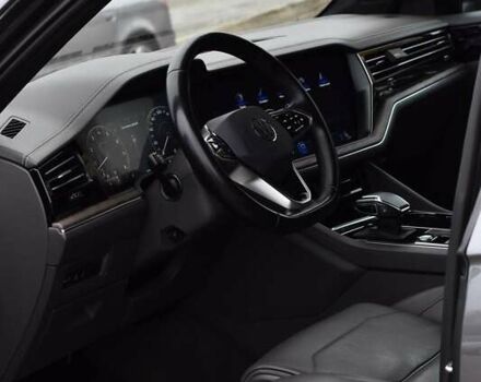 Сірий Фольксваген Туарег, об'ємом двигуна 2.99 л та пробігом 204 тис. км за 41999 $, фото 7 на Automoto.ua