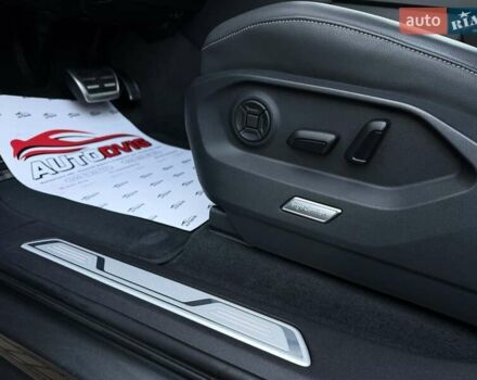 Серый Фольксваген Туарег, объемом двигателя 3 л и пробегом 135 тыс. км за 52999 $, фото 36 на Automoto.ua