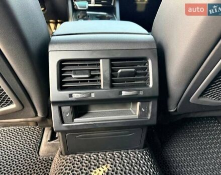 Серый Фольксваген Туарег, объемом двигателя 3 л и пробегом 115 тыс. км за 40500 $, фото 12 на Automoto.ua