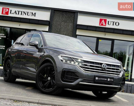 Серый Фольксваген Туарег, объемом двигателя 3 л и пробегом 160 тыс. км за 51500 $, фото 12 на Automoto.ua