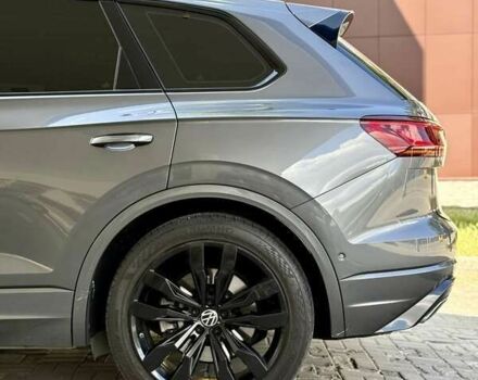 Сірий Фольксваген Туарег, об'ємом двигуна 3 л та пробігом 100 тис. км за 49500 $, фото 19 на Automoto.ua
