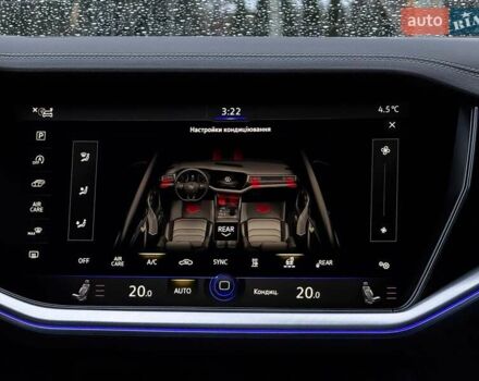 Серый Фольксваген Туарег, объемом двигателя 3 л и пробегом 135 тыс. км за 52999 $, фото 88 на Automoto.ua