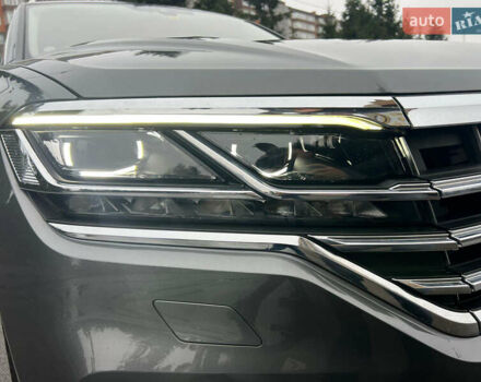 Серый Фольксваген Туарег, объемом двигателя 2.97 л и пробегом 120 тыс. км за 52500 $, фото 10 на Automoto.ua