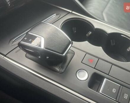 Сірий Фольксваген Туарег, об'ємом двигуна 3 л та пробігом 88 тис. км за 39726 $, фото 26 на Automoto.ua