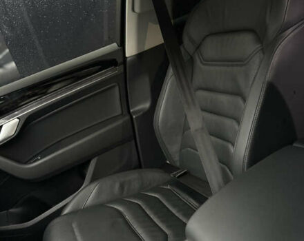 Серый Фольксваген Туарег, объемом двигателя 2.97 л и пробегом 147 тыс. км за 42999 $, фото 15 на Automoto.ua