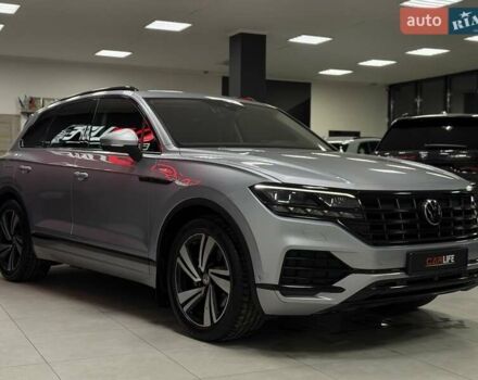 Серый Фольксваген Туарег, объемом двигателя 2.97 л и пробегом 53 тыс. км за 57000 $, фото 10 на Automoto.ua