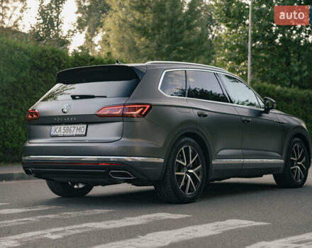 Фольксваген Туарег 2020 в Киеве на Automoto.ua Серый Фольксваген Туарег, объемом двигателя 3 л и пробегом 45 тыс. км за 59900 $, фото 17 на Automoto.ua
