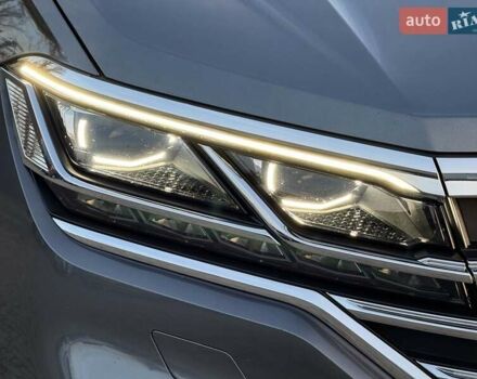 Серый Фольксваген Туарег, объемом двигателя 3 л и пробегом 135 тыс. км за 52999 $, фото 12 на Automoto.ua