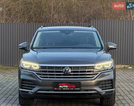Серый Фольксваген Туарег, объемом двигателя 3 л и пробегом 135 тыс. км за 52999 $, фото 8 на Automoto.ua