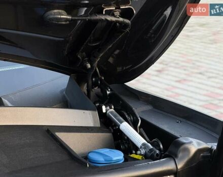 Серый Фольксваген Туарег, объемом двигателя 3 л и пробегом 135 тыс. км за 52999 $, фото 103 на Automoto.ua