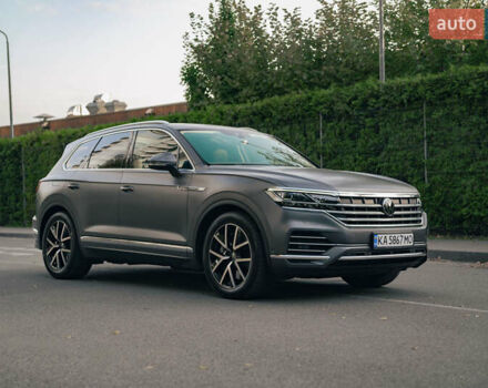 Фольксваген Туарег 2020 в Киеве на Automoto.ua Серый Фольксваген Туарег, объемом двигателя 3 л и пробегом 45 тыс. км за 59900 $, фото 13 на Automoto.ua