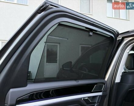 Серый Фольксваген Туарег, объемом двигателя 3 л и пробегом 135 тыс. км за 52999 $, фото 53 на Automoto.ua